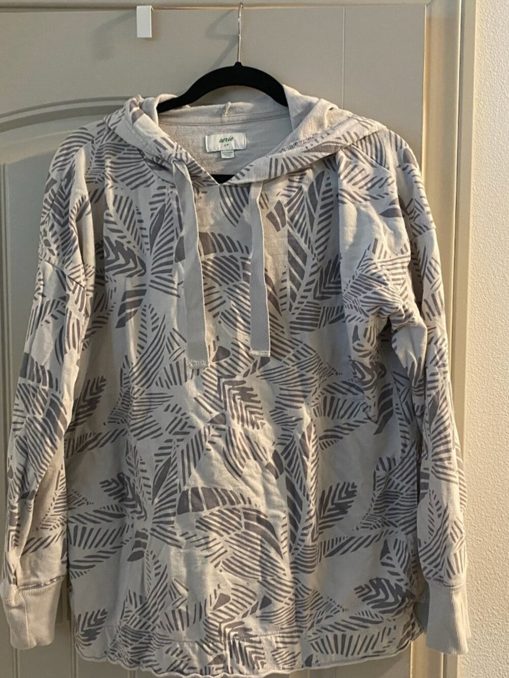 Aerie Sweatshirt Size Small